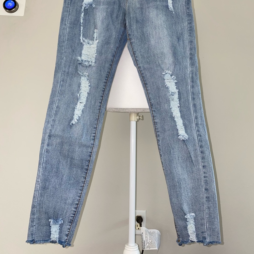 ZAFUL Ripped Raw Hem Jeans - Picture 4 of 9